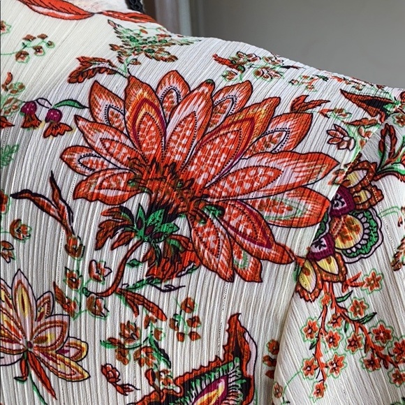 RD + Koko Sheer Kimono Wrap - Picture 5 of 9